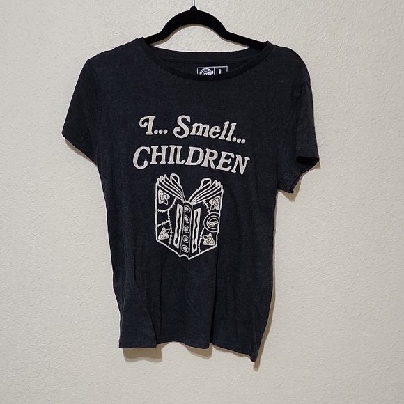 Crazy Dog T-Shirts Tops - Crazy Dog T-Shirts Gray Short Sleeve Tee I Smell Children